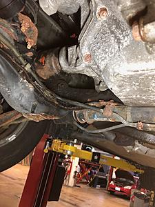 Would Sincerely Appreciate Opinions about and Experience with Undercarriage Rust-img_2110.jpg