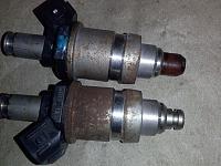 Fuel Injector plntle caps With or Without?-cam01990.jpg
