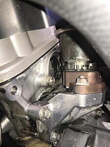 I hate oil leaks!!-byb63gol.jpg