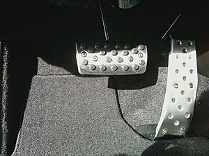 Sport Pedals Installed [pics]-7enhv.jpg