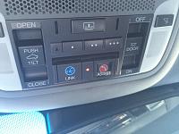 Little light between Assist and Link buttons on overhead console-2015-08-03-08.46.37.jpg