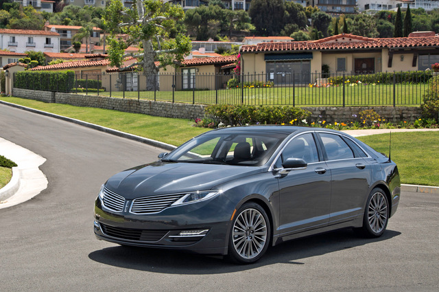 Name:  2014-lincoln-mkz-37-awd-front-three-quarters_zps6rjfmlnw.jpg
Views: 206
Size:  140.1 KB