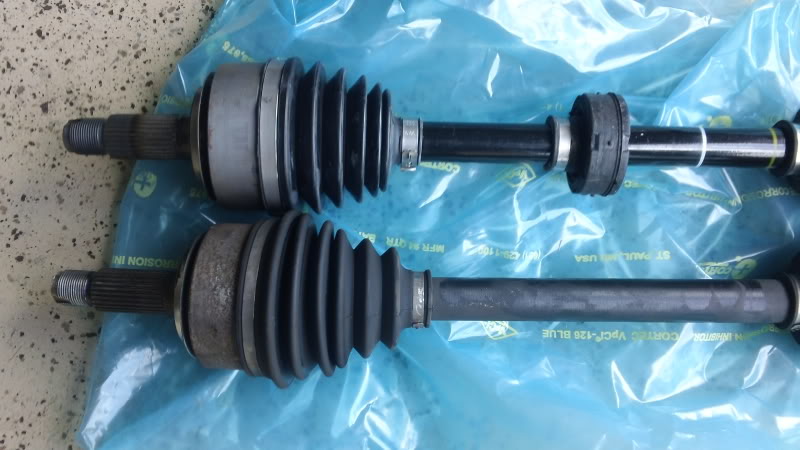 SurTrack Pair Set of 2 Front CV Axle Shafts For Honda Accord Acura TL V6 GAS 