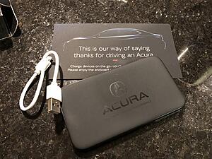 Did you guys get an Acura USB 5000 mAh battery pack in the mail today?-r6ptz6dl.jpg