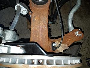 2017 TLX front upper control arm totally rusted-20171027_154134.jpg