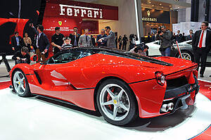 Ferrari: LaFerrari News-30yhpno.jpg