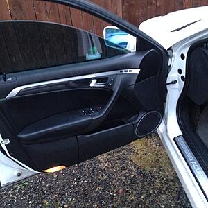 Parting out wrecked WDP 3G TL- Ebony Interior, 6 Speed, Navigation, 51k Miles-vlcu7ko.jpg