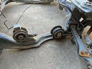 2003 Acura CL-S 6-speed front subframe w/ mounts-9kkdxdxh.jpg