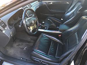 2006 Black on Black 6 Spd w/Nav &#9733; &#9733; LOCATION: South Florida &#9733;-interior.jpg