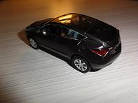 Anyone seen the Acura promotional diecast 1:43 scale ZDX models at any dealer?-dsc03181.jpg